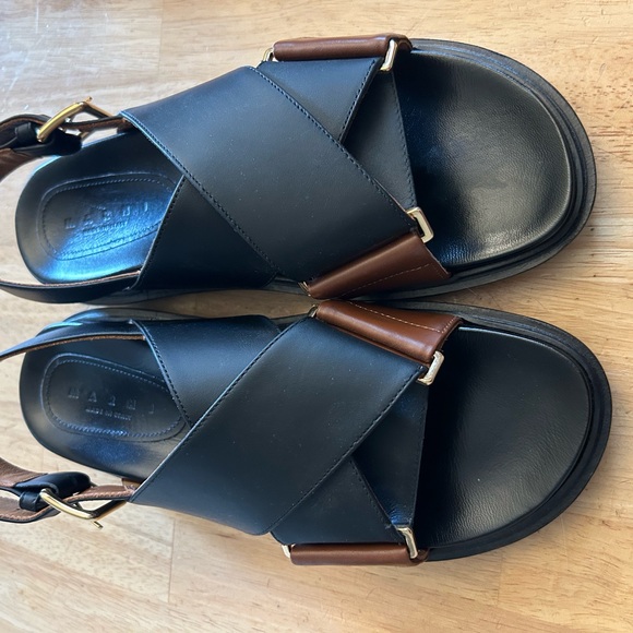 Marni Fussbelt Sandals - Picture 4 of 14